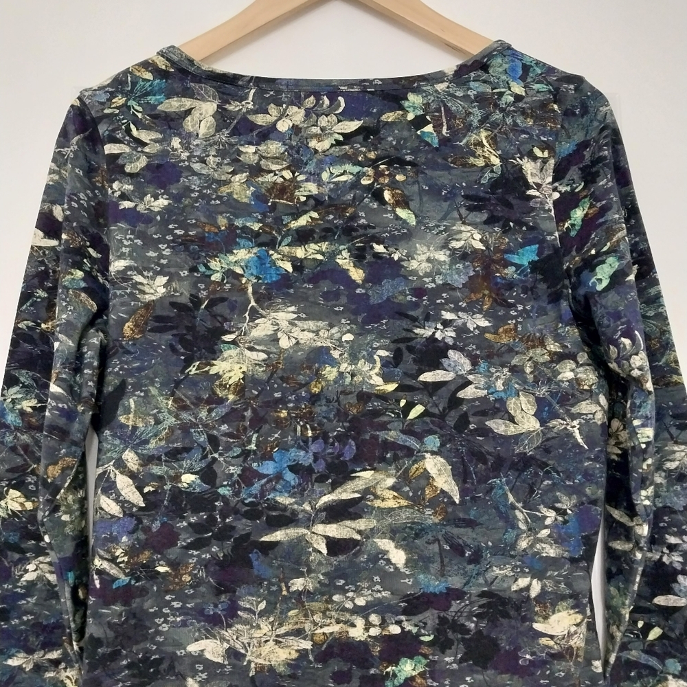 Peruvian Connection Blue Floral Long Sleeve Tee - Picture 7 of 9
